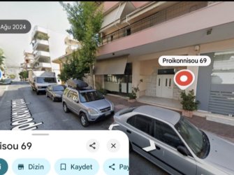 Atina'da konuta dönüşmeye hazır işYeri
